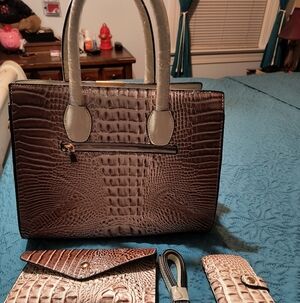 Elegant Brown Crocodile Pattern Handbag